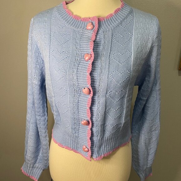 NWOT Baby Blue  Womens Sweater with Pink Buttons - Picture 5 of 5